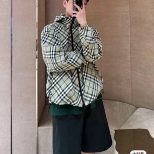 [국내배송]버버리 [BURBERRY] 리버시블 체크 재킷 (남성용)