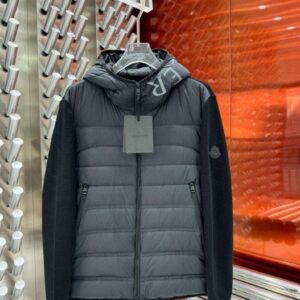 [국내배송]몽클레어 로고 후드 니트 패딩 자켓