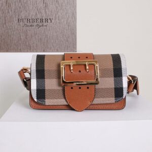 [국내배송]버버리 하우스 체크 브라이들 버클 크로스 백