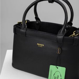[국내배송]프라다 [PRADA] 수입프리미엄급 스몰 벨티드 가죽 투웨이 백