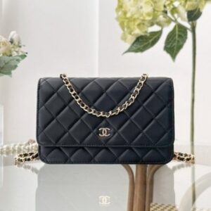 [국내배송]샤넬 클래식 WOC 램스킨 블랙 금장