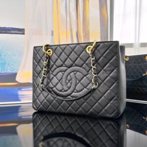 [국내배송]샤넬 그랜드샤핑 체인 숄더백 캐비어 블랙 금장 A90995