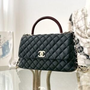 [국내배송]샤넬 코코 핸들 미듐 캐비어 블랙 금장 A92991