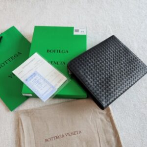 [국내배송]보테가 베네타 소가죽 클러치백