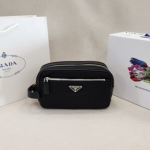 [국내배송]프라다 리나일론 & 소가죽 트래블 파우치 NA819