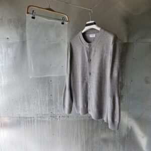 [국내배송]샤넬 CC 턴락 가디건