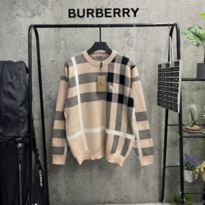 [국내배송]버버리 기마자수 패턴니트