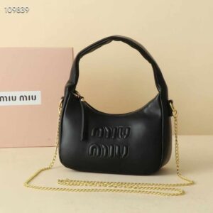 [국내배송]미우미우 체인 호보백